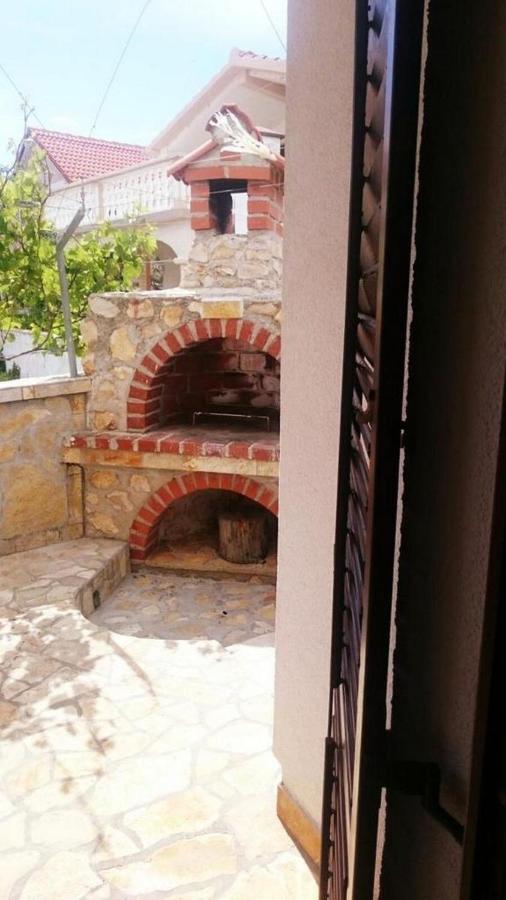 Apartments With A Parking Space Vrsi - Mulo, Zadar - 18849 Exterior photo